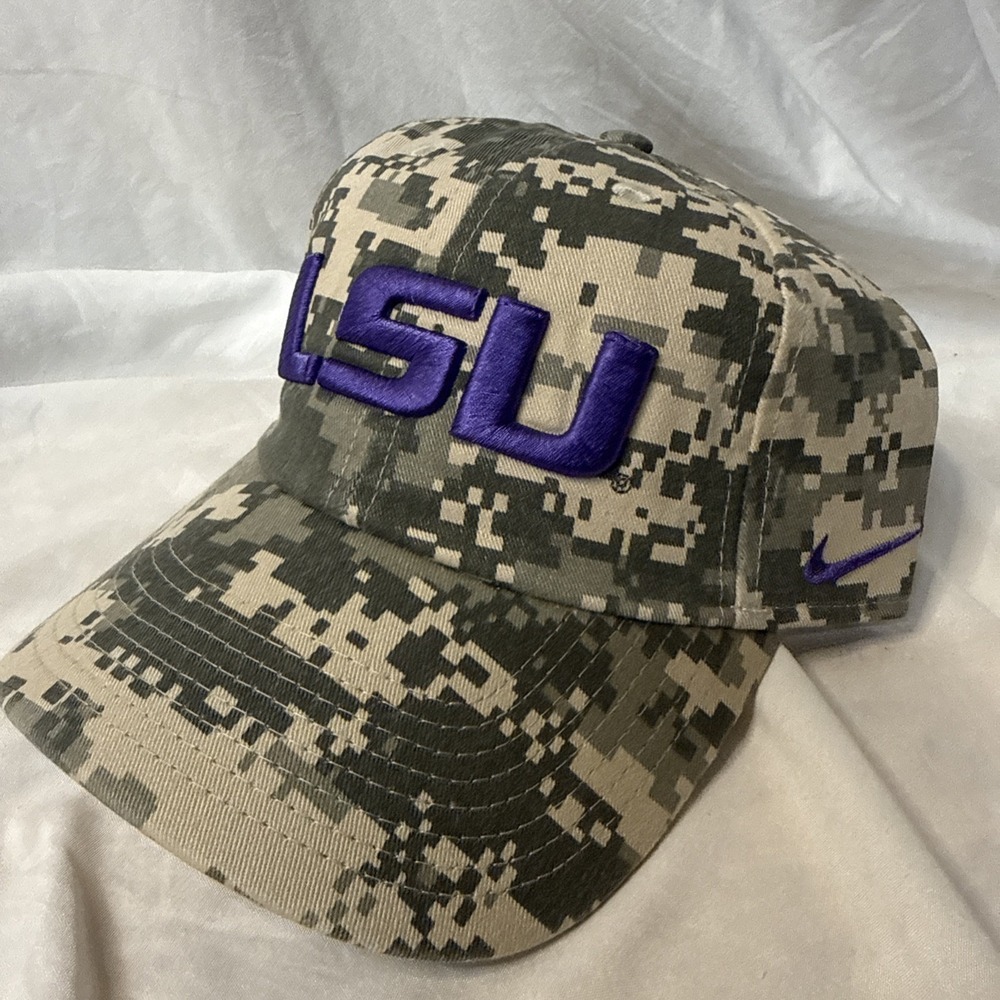 LSU Tigers Hat Men One Size Khaki Green Digital Camo Nike Adjust Buckle NWOT